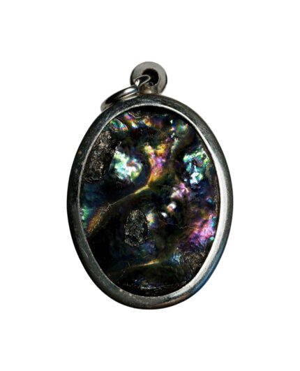 Leklai Rainbow Amulet Pendant Um Khrum Mountain (Oval Shape)