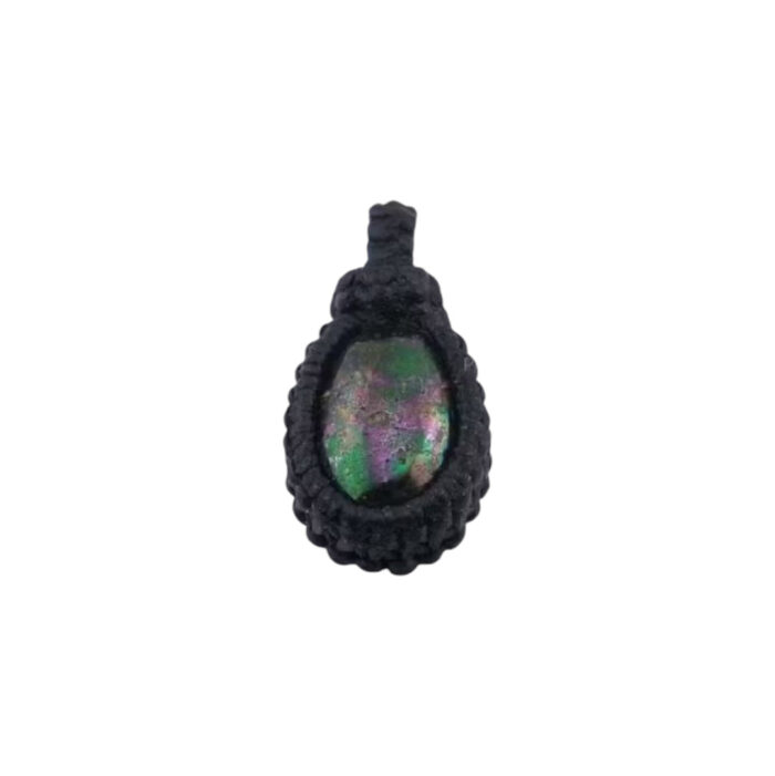 Natural Leklai Rainbow Pendant Um Khrum Mountain - Image 3