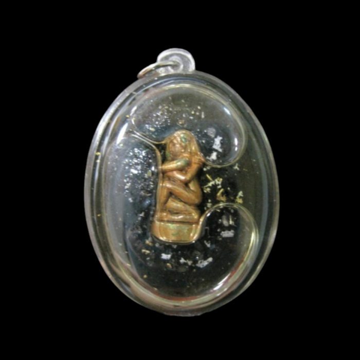 Kamasutra Lesbian Lovers Amulet by Kruba Thamamuni - Image 2