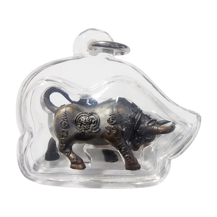 Sacred Wealth-Calling Bull Amulet by LP Phat - immagine 4