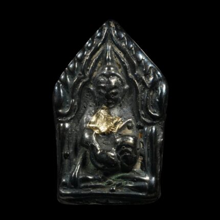 Khun Paen di LP Suang 2519