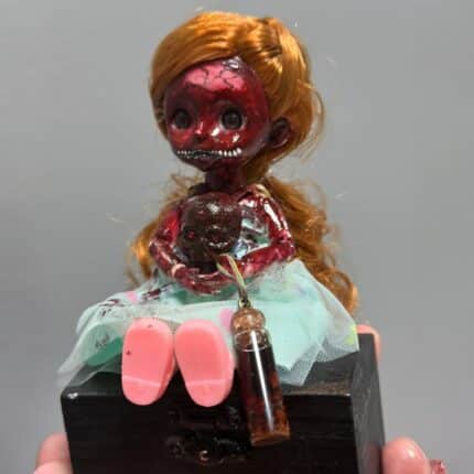 Luk Thep Kumaree Kuman Thonf